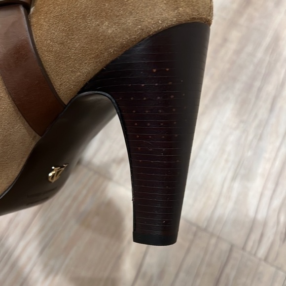 Vince Camuto VC Signature
Nikoletta Peep Toe Boots 8.5 - Picture 7 of 7